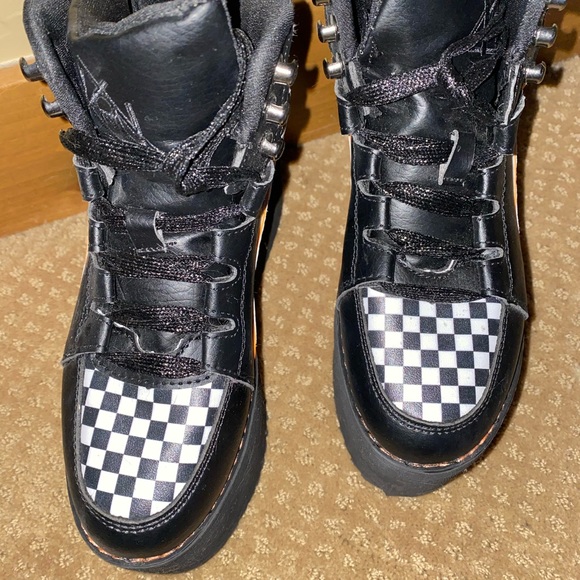 YRU Qozmo Checker Black & White Platform Sneaker - Picture 2 of 7